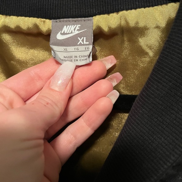 Nike bomber jacket black & gold 🖤💛 - Picture 2 of 3
